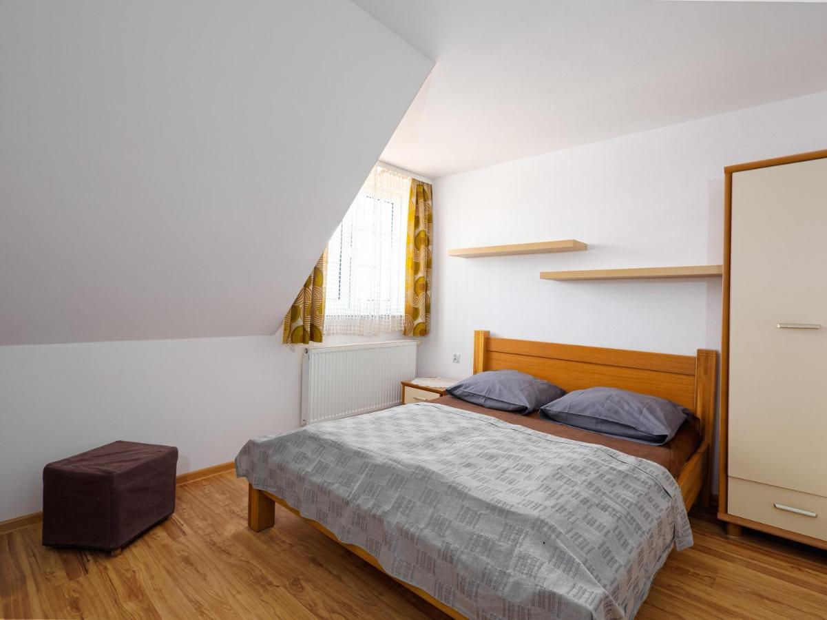 Maximus Apartment Криница Морска Екстериор снимка